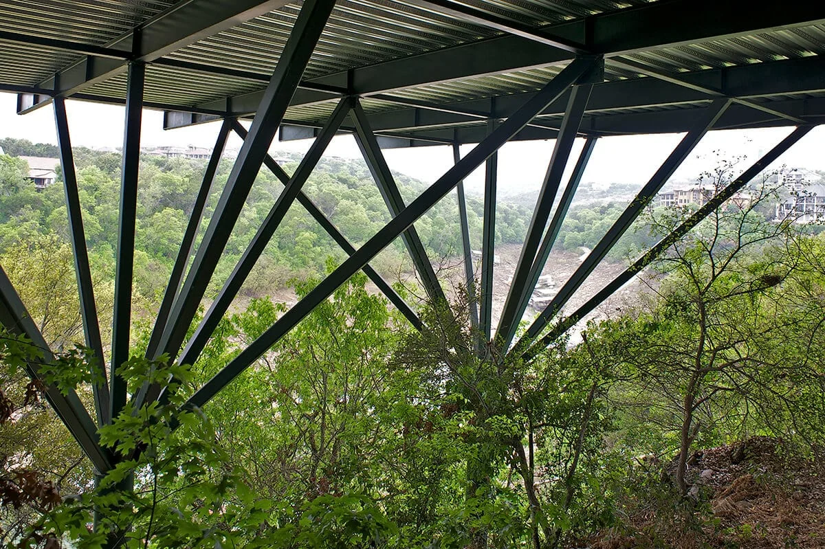 FIG. 02 — STEEL SUPPORT FRAME OVER THE HILLSIDE