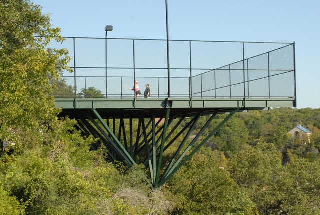 Tennis Court in the Sky Lakeway, Texas - Winn Wittman Architecture